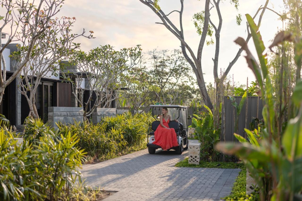 Sumitra Luxury Villas A Pramana Experience Санур Екстер'єр фото