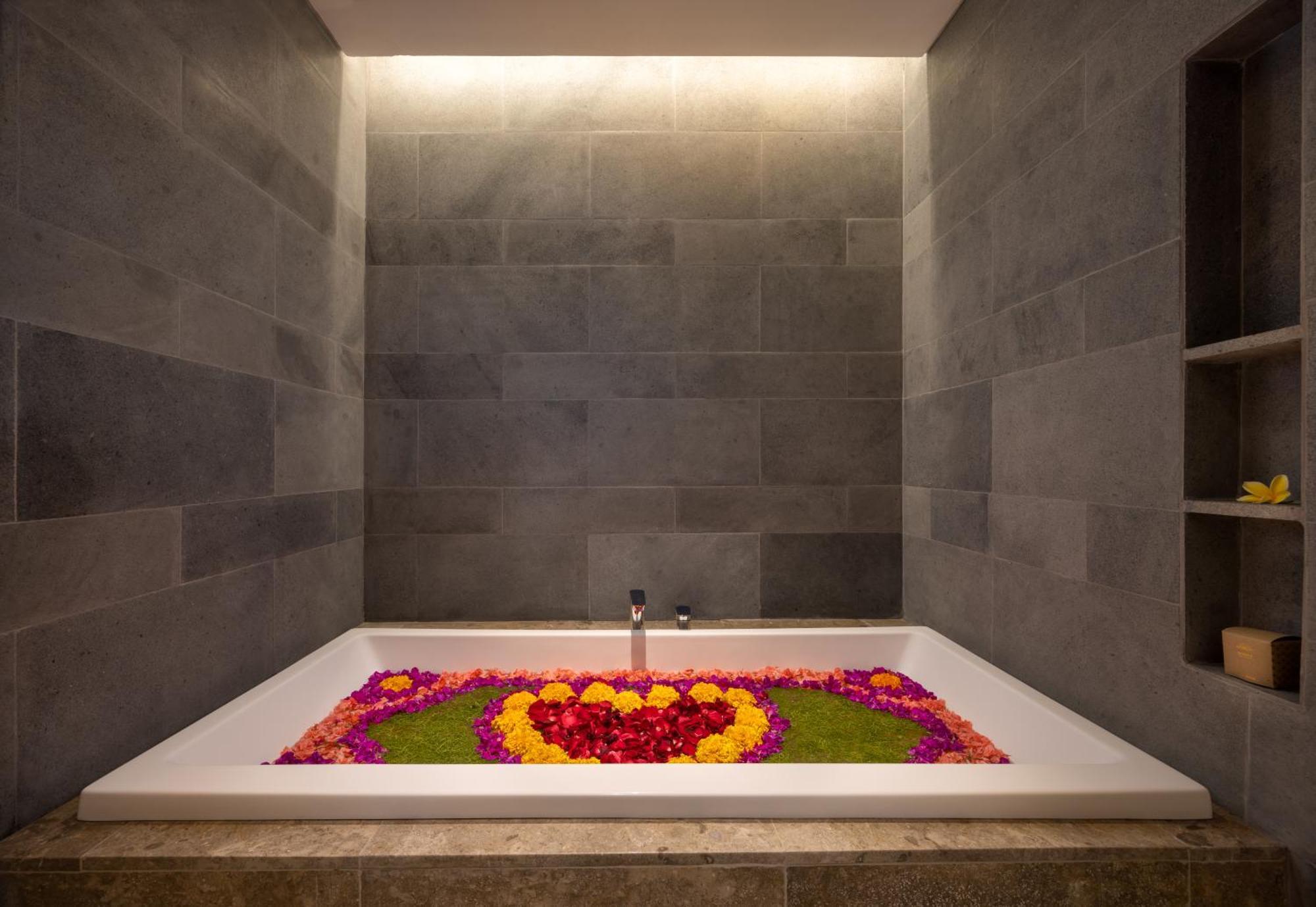 Sumitra Luxury Villas A Pramana Experience Санур Екстер'єр фото